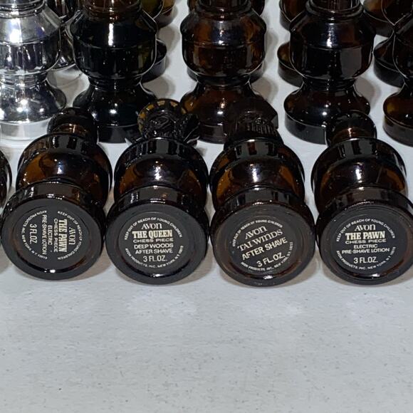 VTG Avon Mens After Shave Hair Products Chess Pieces Full Set 32 Piece Complete - Picture 4 of 9